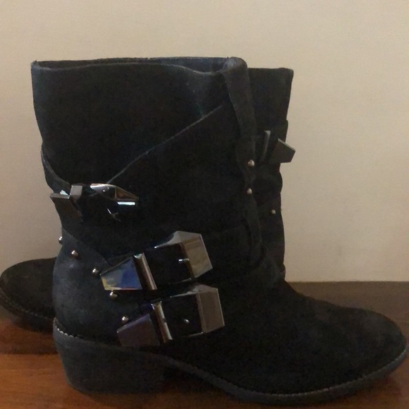 B makowsky suede calf boots! Worn once! - Picture 1 of 5
